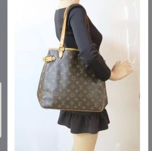 Louis Vuitton Bagtinolles vertical bag. SOLD! 💞